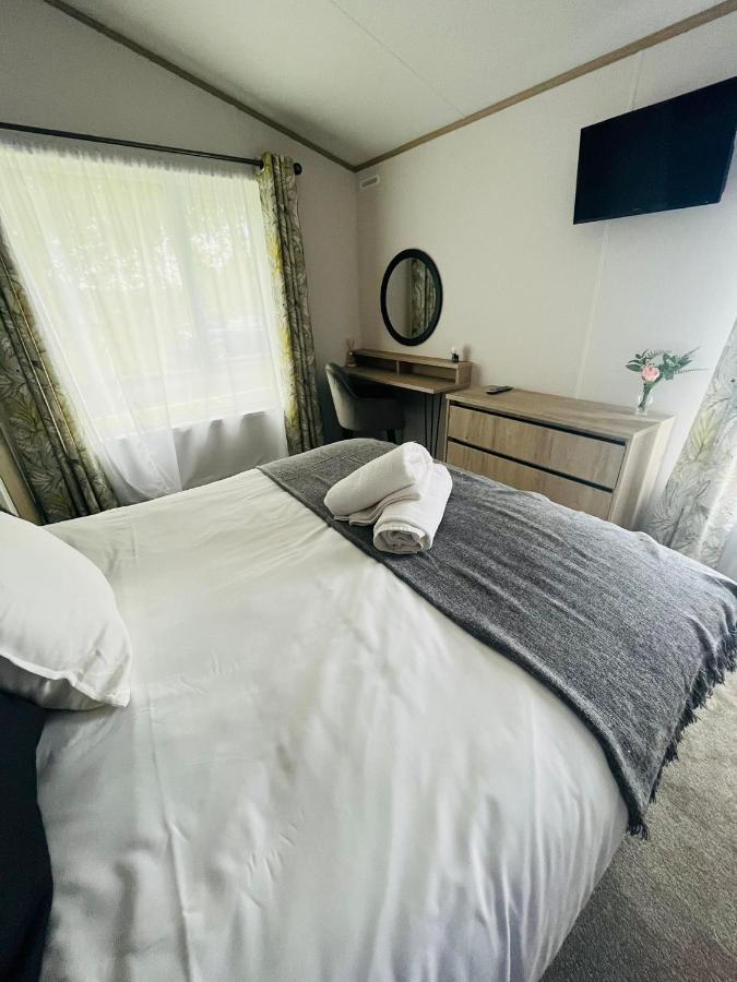 Fir Tree Lodge With Hot Tub York Buitenkant foto